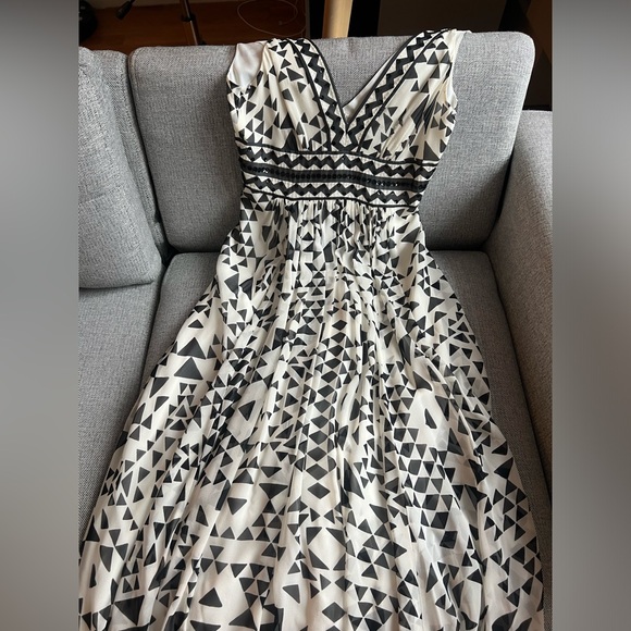 BCBG Black and White Printed Maxi Prom Dress - Picture 2 of 7